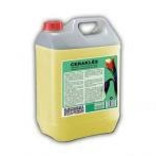 CERAKLÉS INCOLORA. Cera autobrillante incolora concentrada. Emulsión de ceras y polímeros que proporciona un brillo resistente y de larga duración. Garrafa de 5 y 10 Lts.